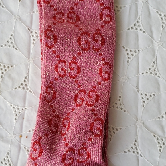 NEW GUCCI CALF SOCKS LAMÉ PINK AND RED - Picture 3 of 6